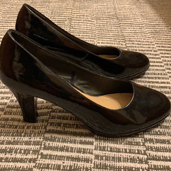 George shiny black pumps - Picture 4 of 5